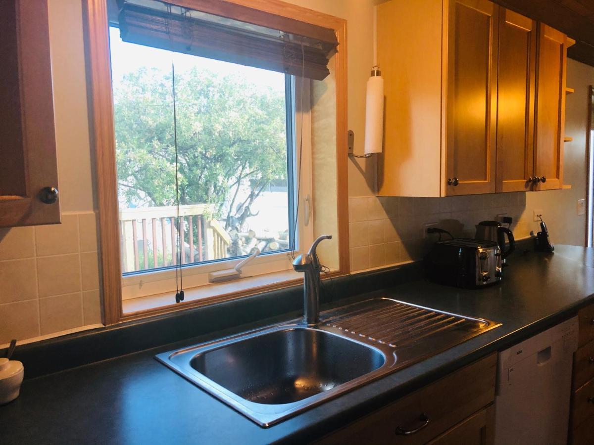 Midnight Sun Vacation Home Whitehorse Esterno foto