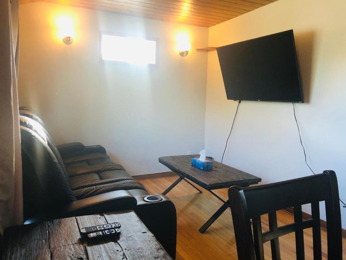 Midnight Sun Vacation Home Whitehorse Esterno foto