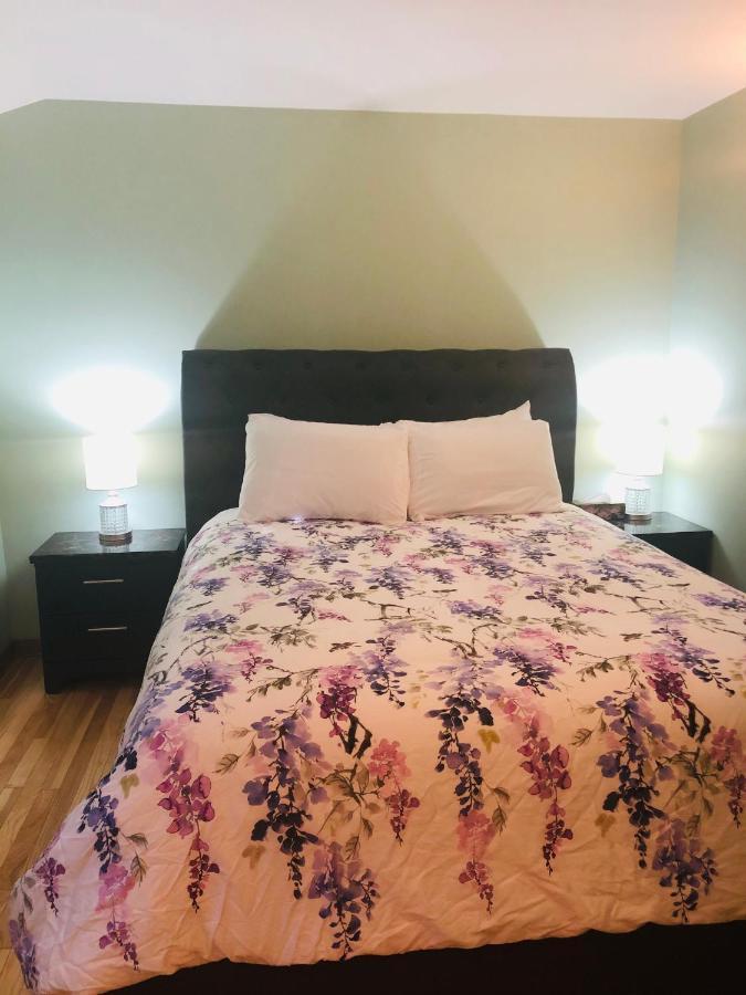 Midnight Sun Vacation Home Whitehorse Esterno foto